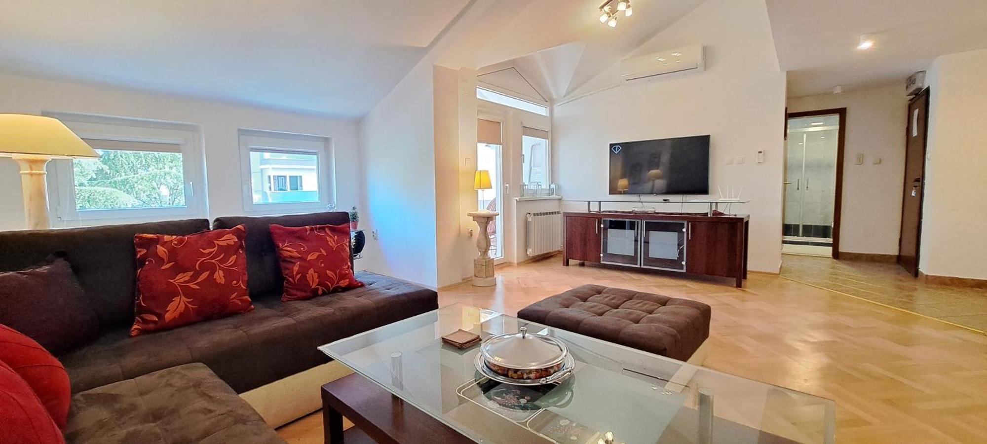Central Skopje Duplex Apartment エクステリア 写真